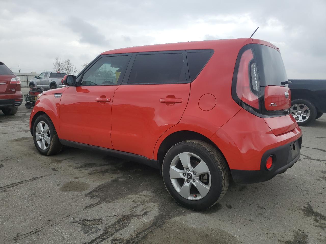 VIN KNDJN2A20K7687802 2019 KIA SOUL no.2