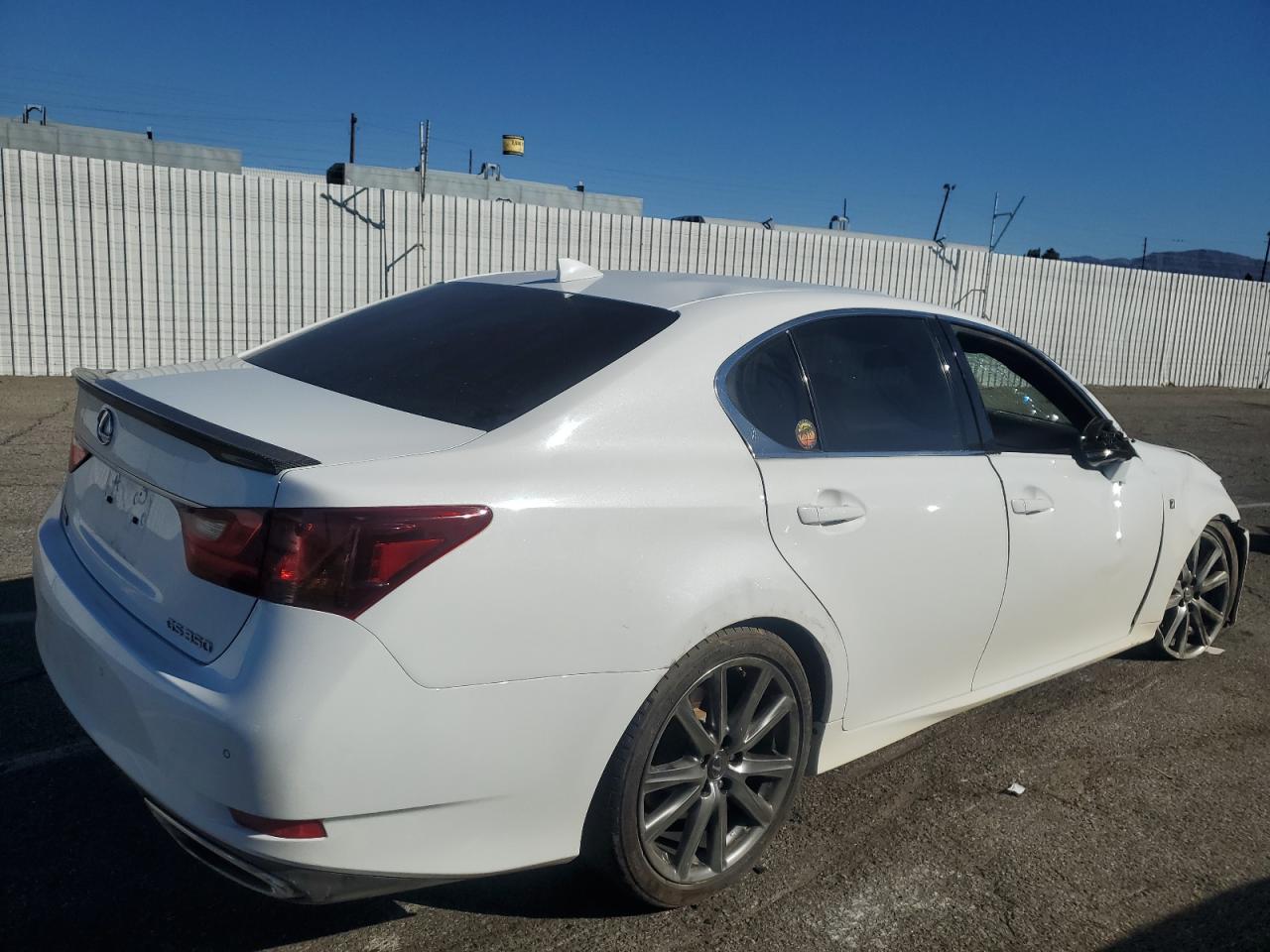 2015 Lexus GS - Image 3