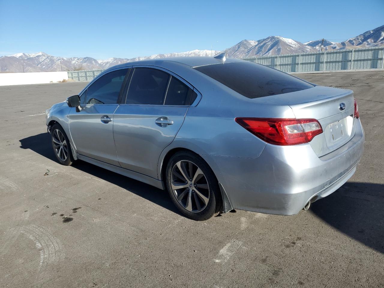 VIN 4S3BNAN64G3050082 2016 SUBARU LEGACY no.2