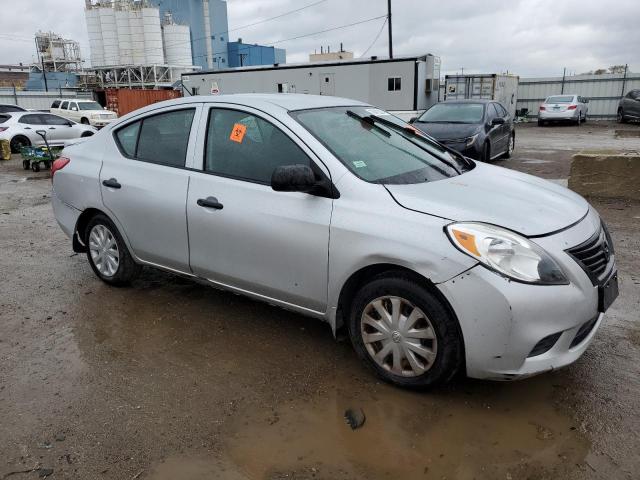 Седаны NISSAN VERSA 2014 Серебристый