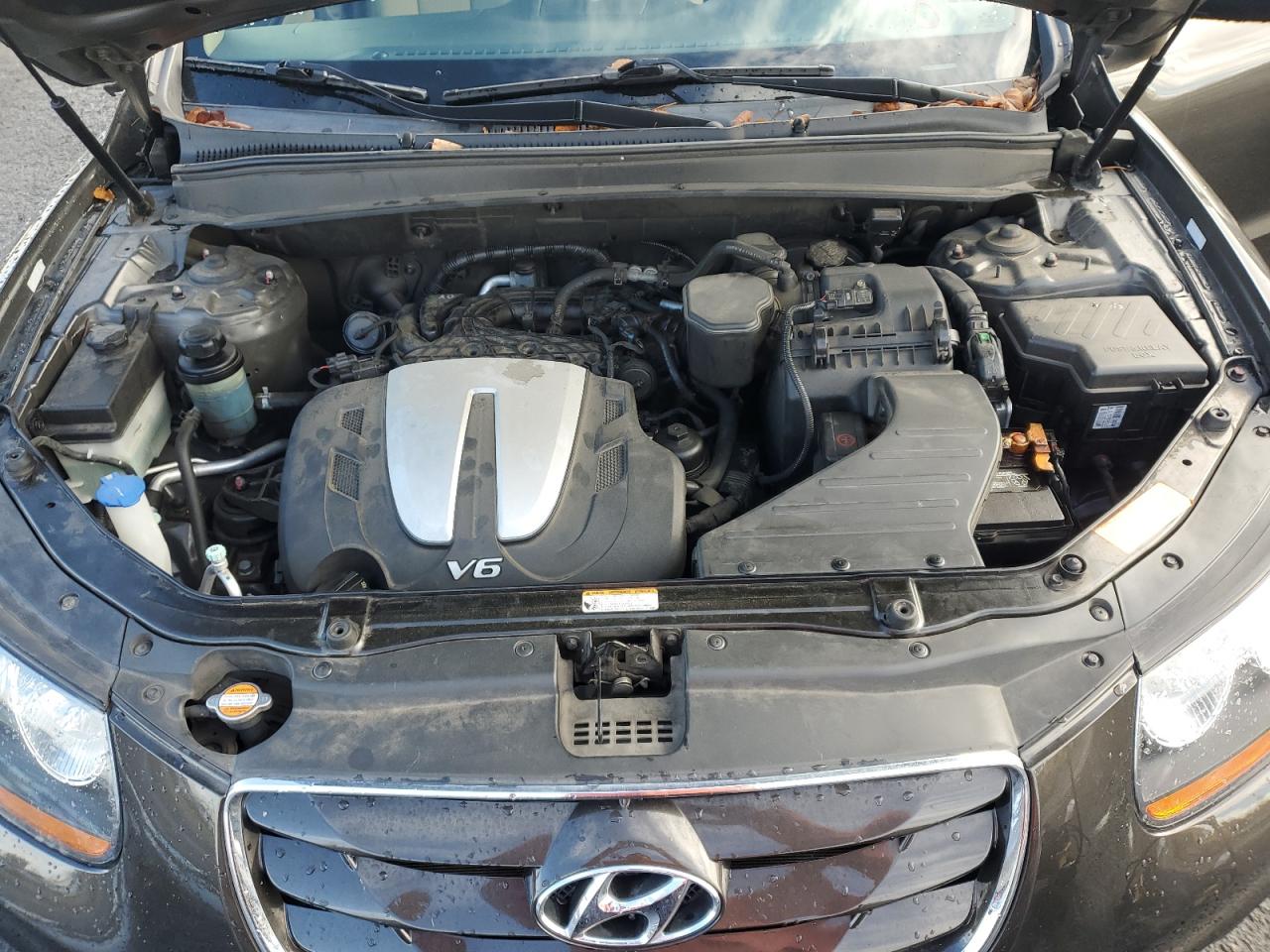 2011 Hyundai Santa Fe - Image 12