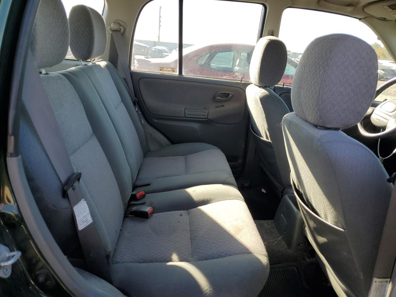 2000 Chevrolet Tracker - Image 11