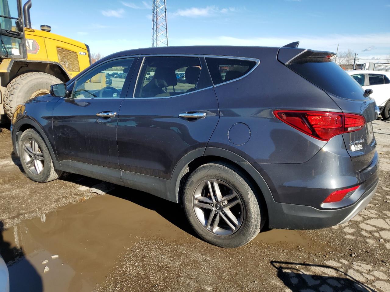 VIN 5XYZT3LB1HG479466 2017 HYUNDAI SANTA FE no.2