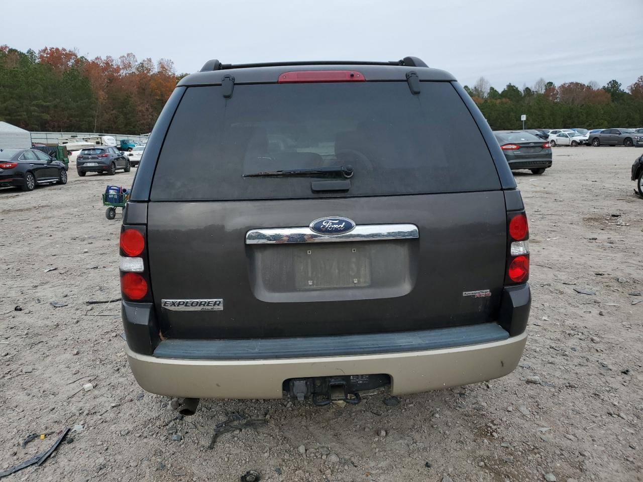 2007 Ford Explorer Eddie Bauer VIN: 1FMEU64E77UB23182 Lot: 81723064