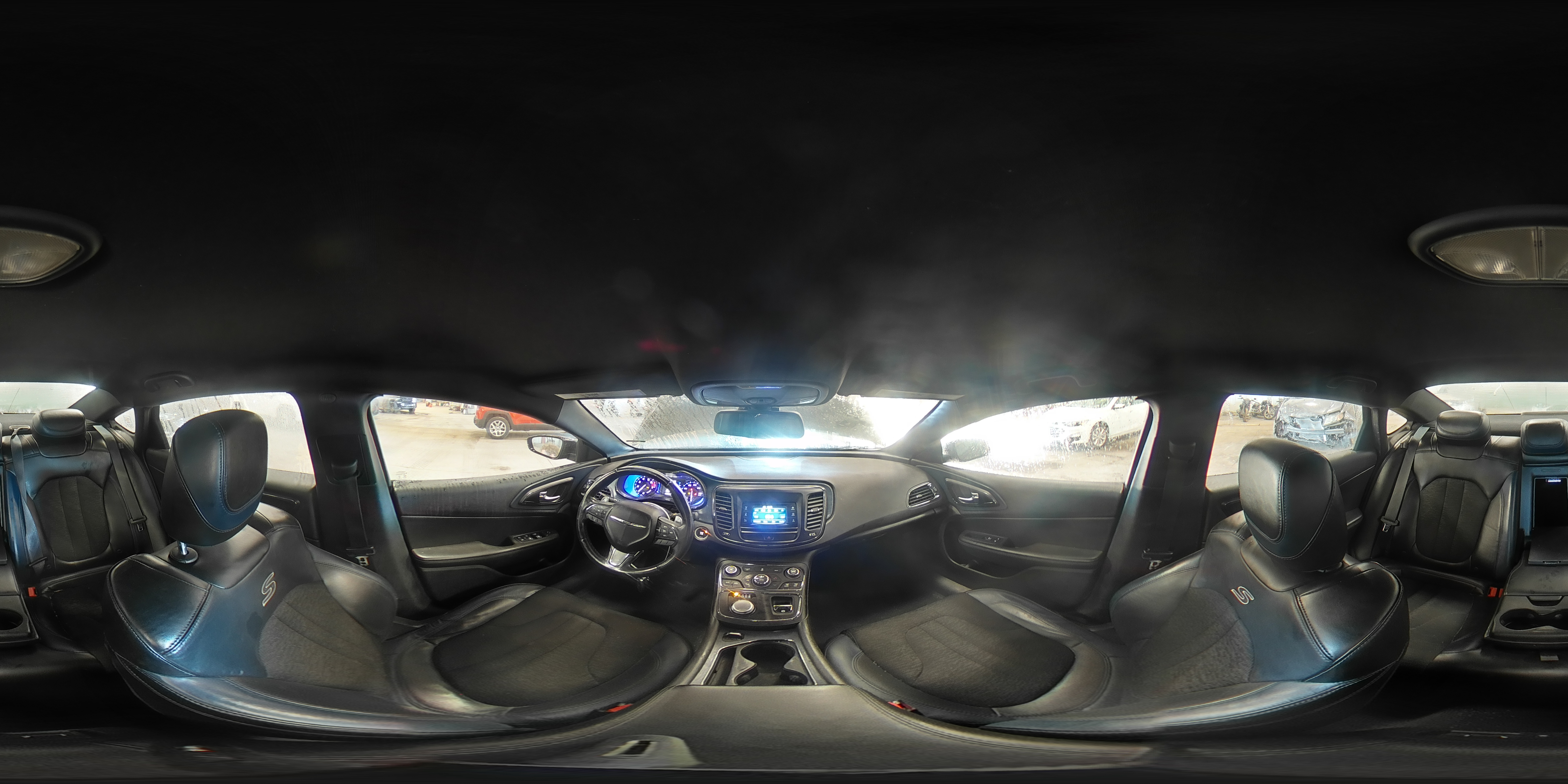 2016 Chrysler 200 - Image 14