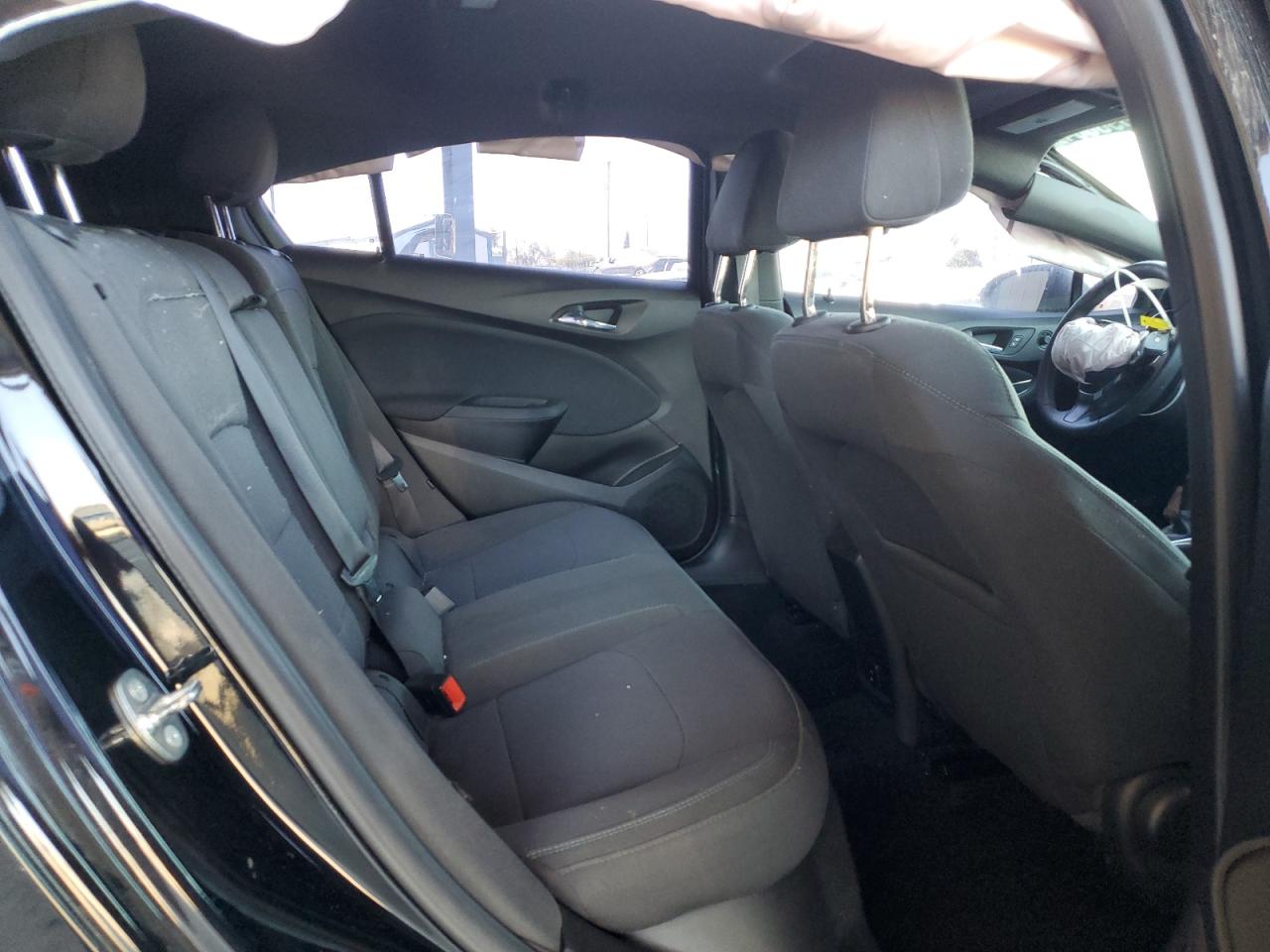 2018 Chevrolet Cruze - Image 10