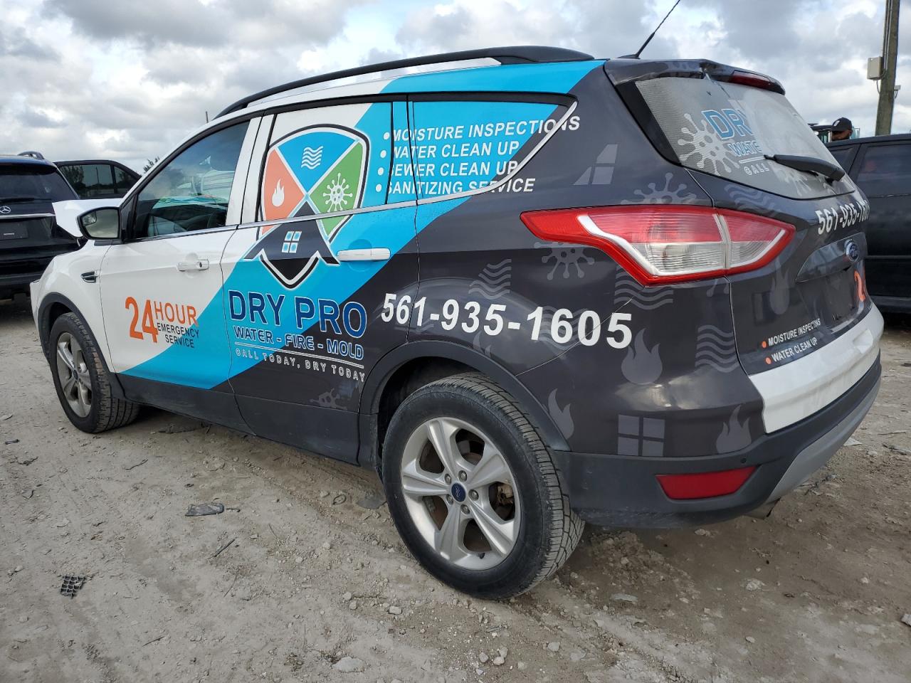 2016 Ford Escape - Image 2