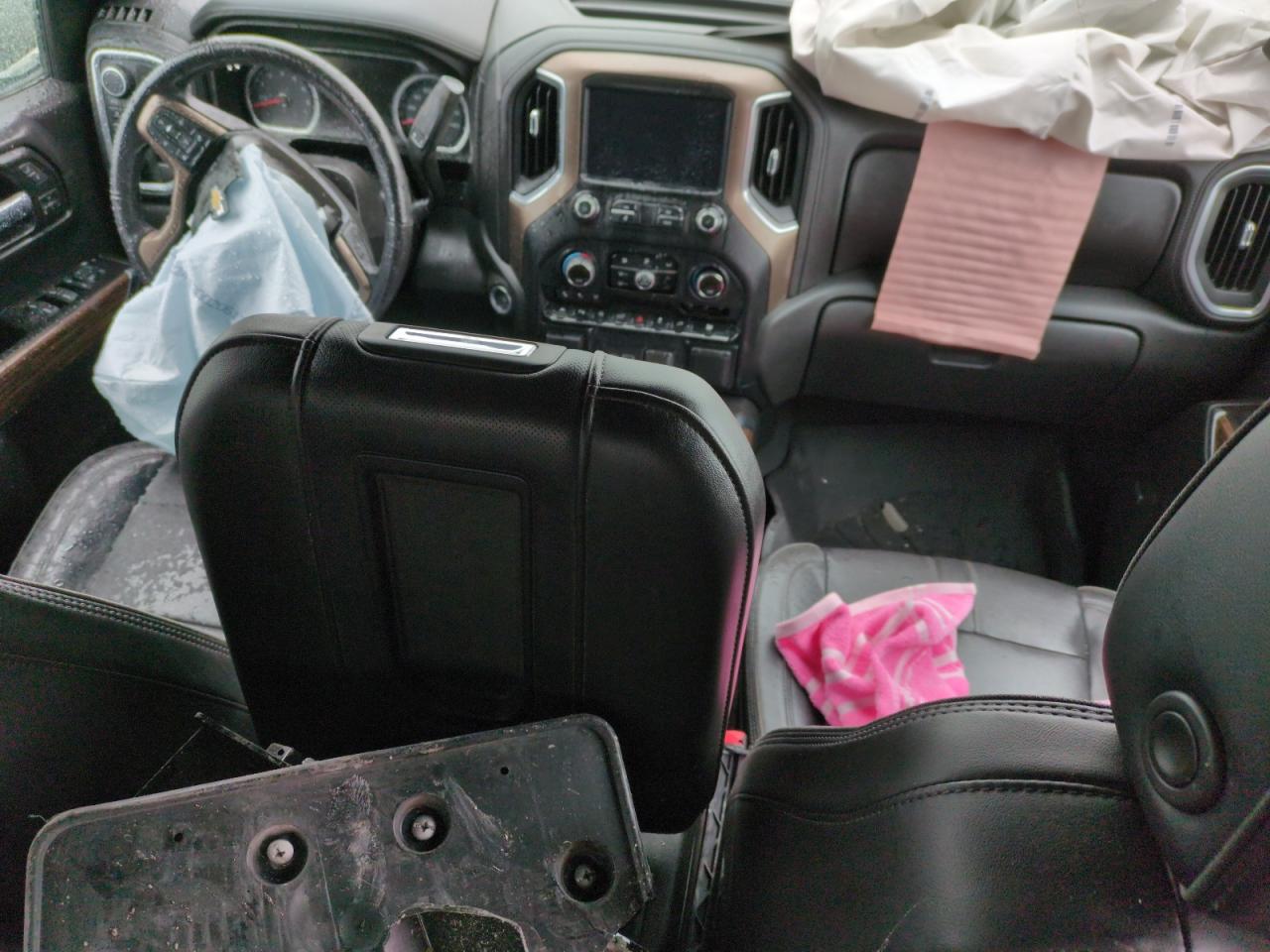 2019 Chevrolet Silverado - Image 8
