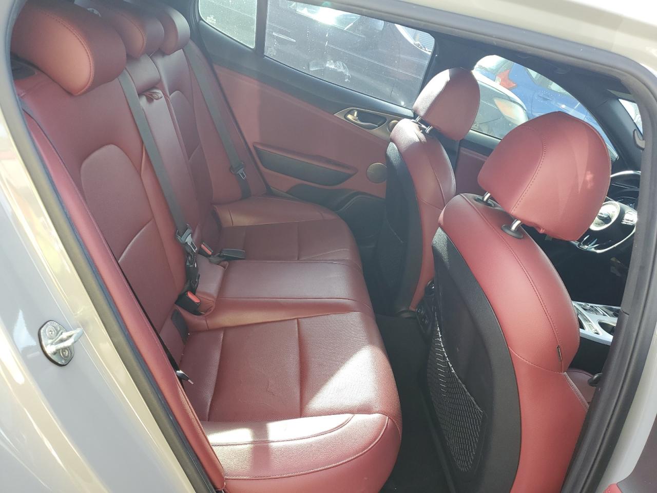 2020 Kia Stinger - Image 10