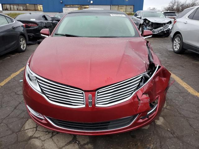  LINCOLN MKZ 2016 Красный