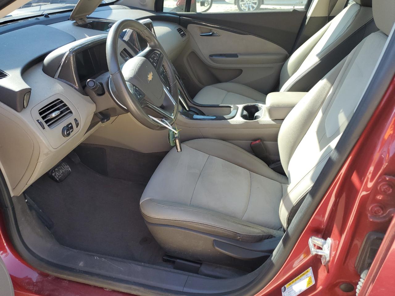 2013 Chevrolet Volt - Image 7