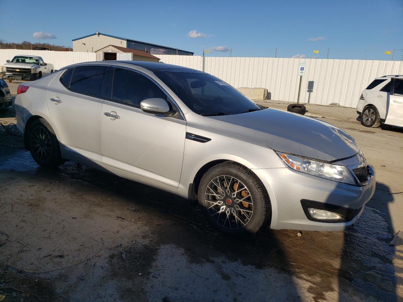 VIN 5XXGN4A74DG253412 2013 KIA OPTIMA no.4