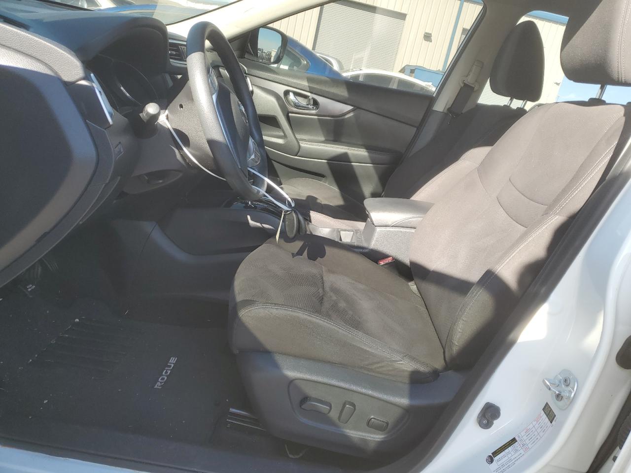 2016 Nissan Rogue - Image 7