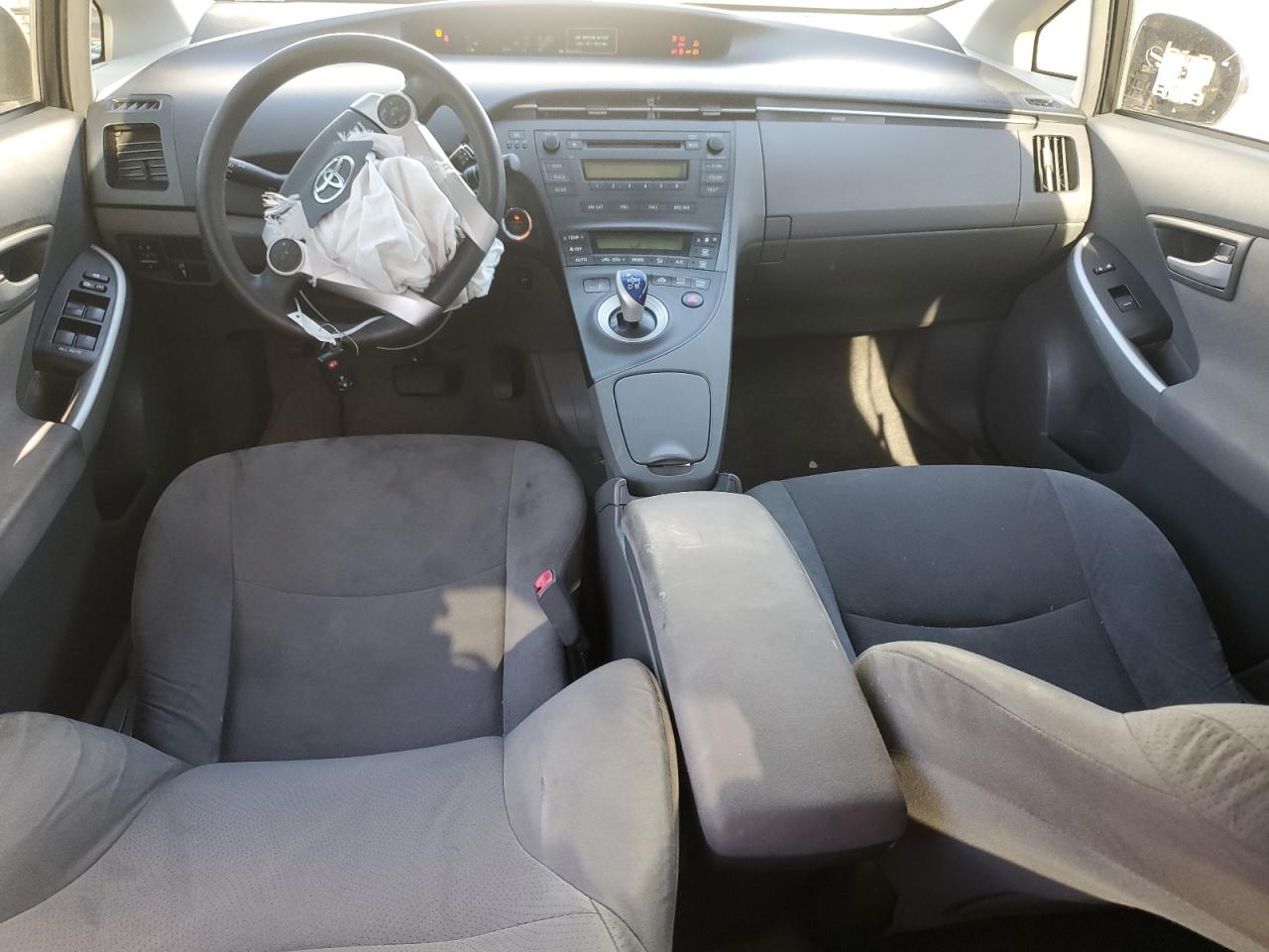 2011 Toyota Prius - Image 8