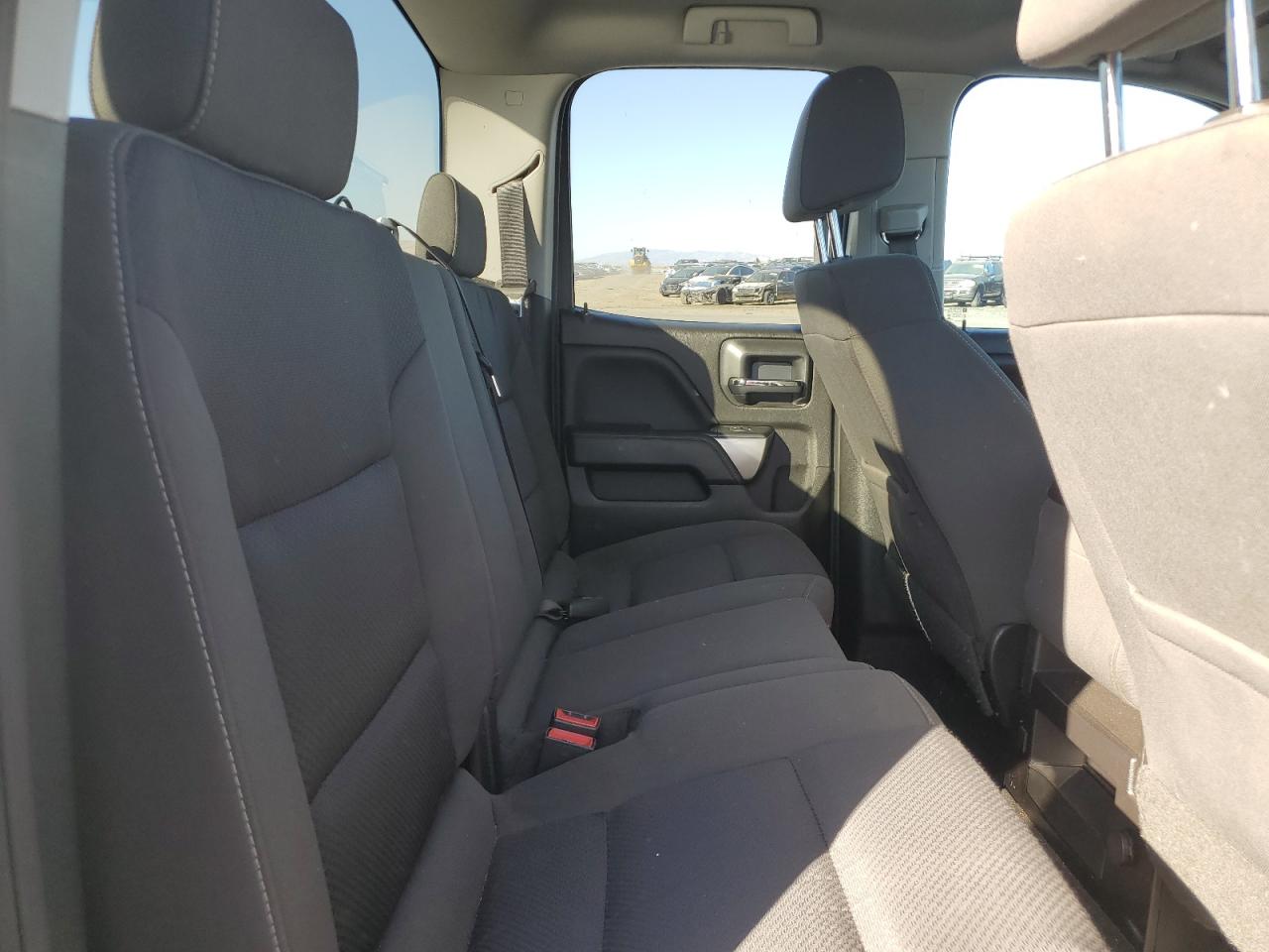 2019 Chevrolet Silverado - Image 10