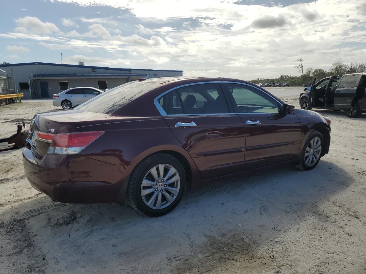 2011 Honda Accord - Image 3