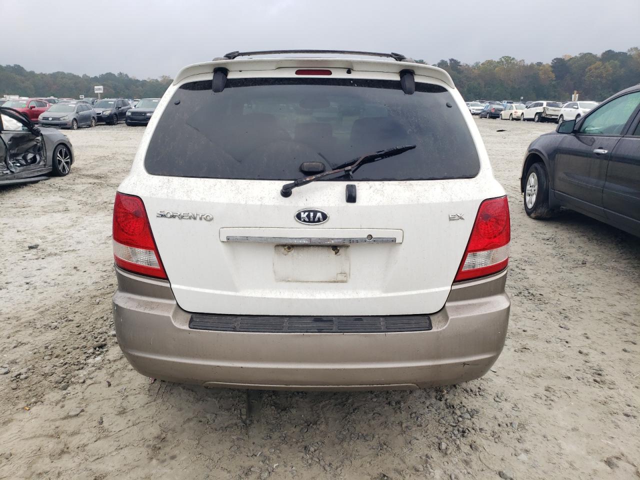 2006 Kia Sorento - Image 6