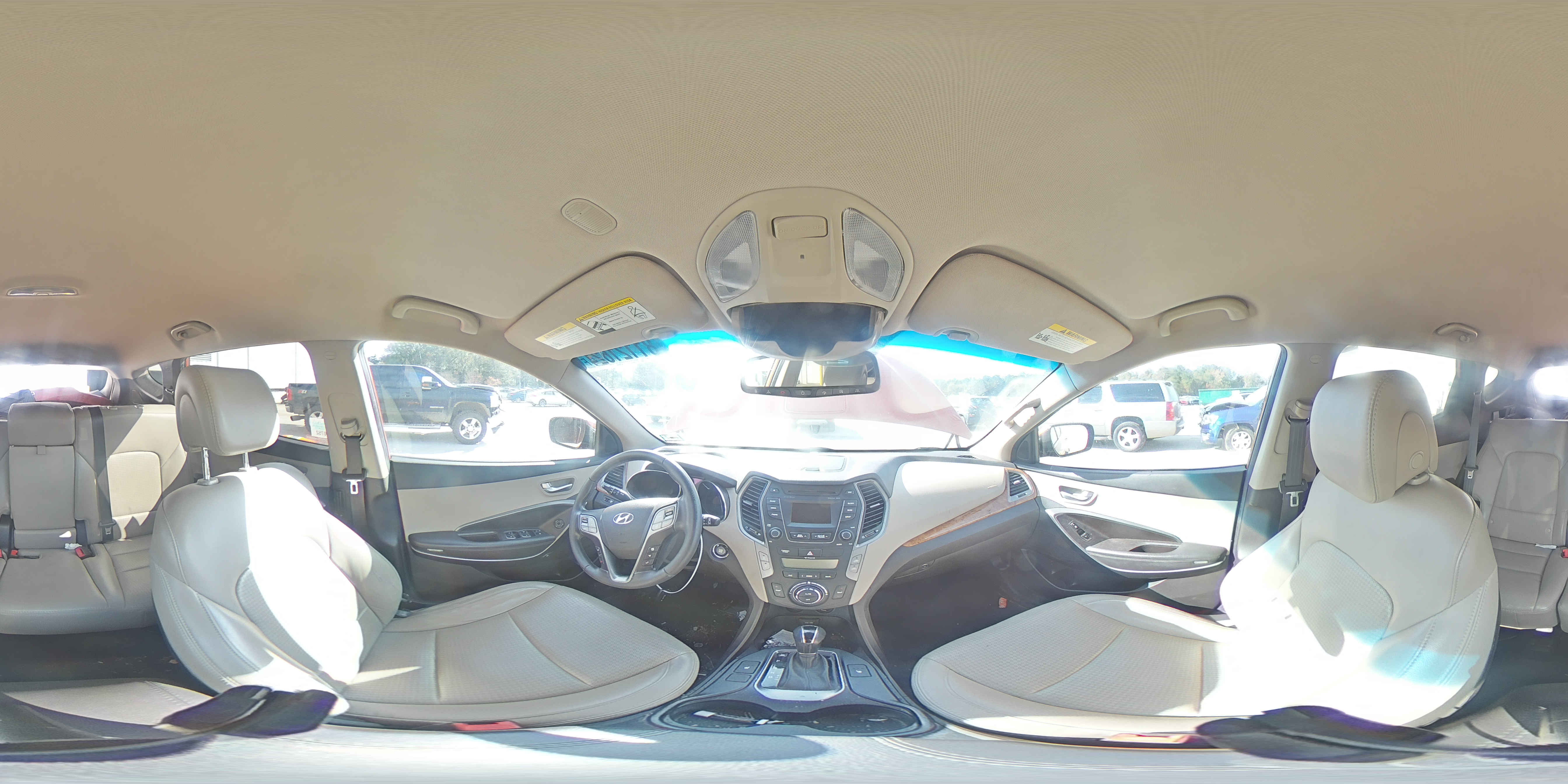 2013 Hyundai Santa Fe - Image 13