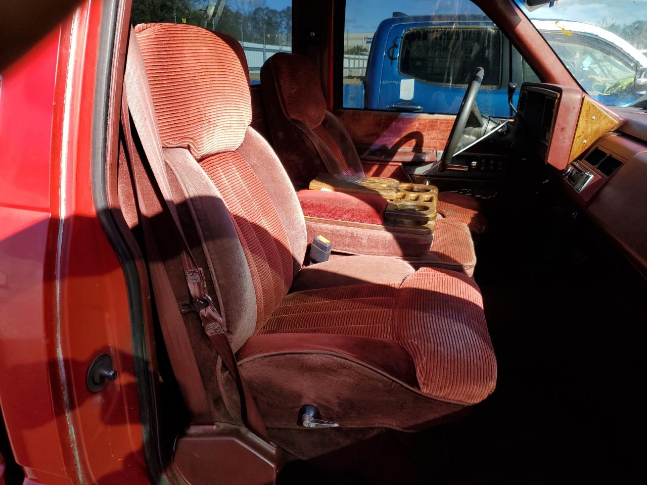 1992 Chevrolet GMT-400 - Image 10