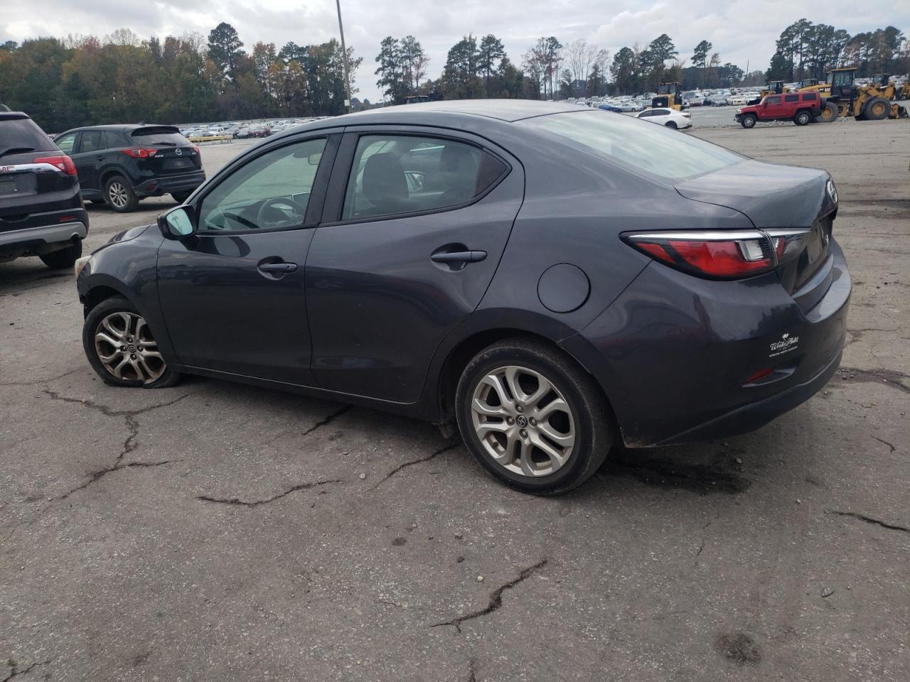 VIN 3MYDLBZV9GY126622 2016 TOYOTA SCION no.2