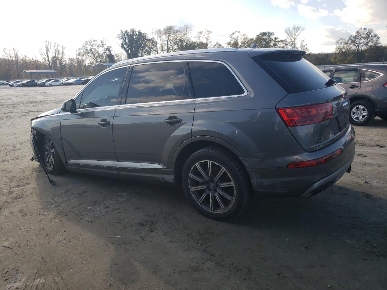 2018 Audi Q7 - Image 2