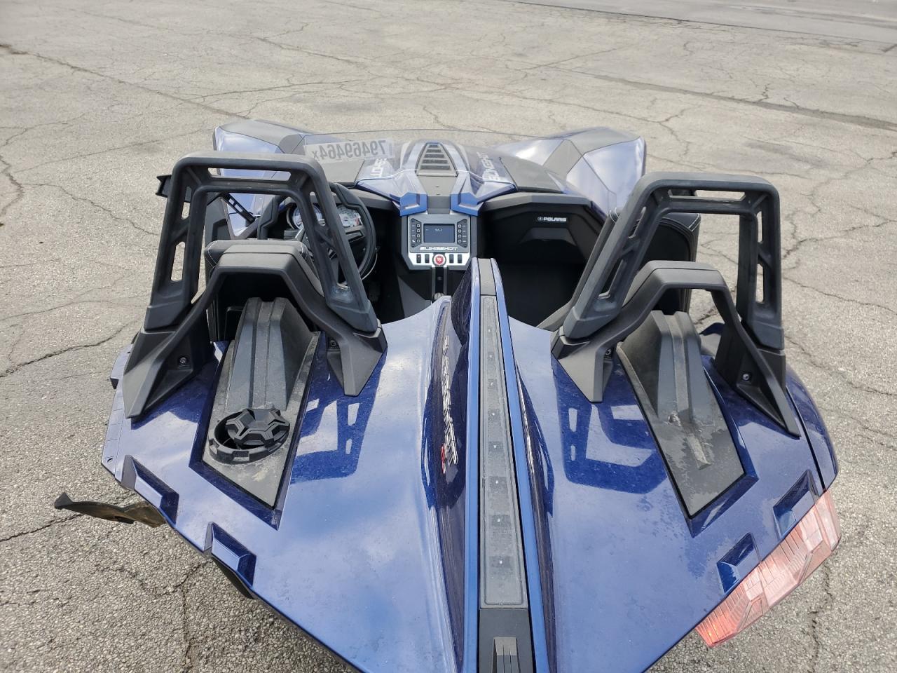 2017 Polaris Slingshot Sl VIN: 57XAAPFAXH8123237 Lot: 79469464