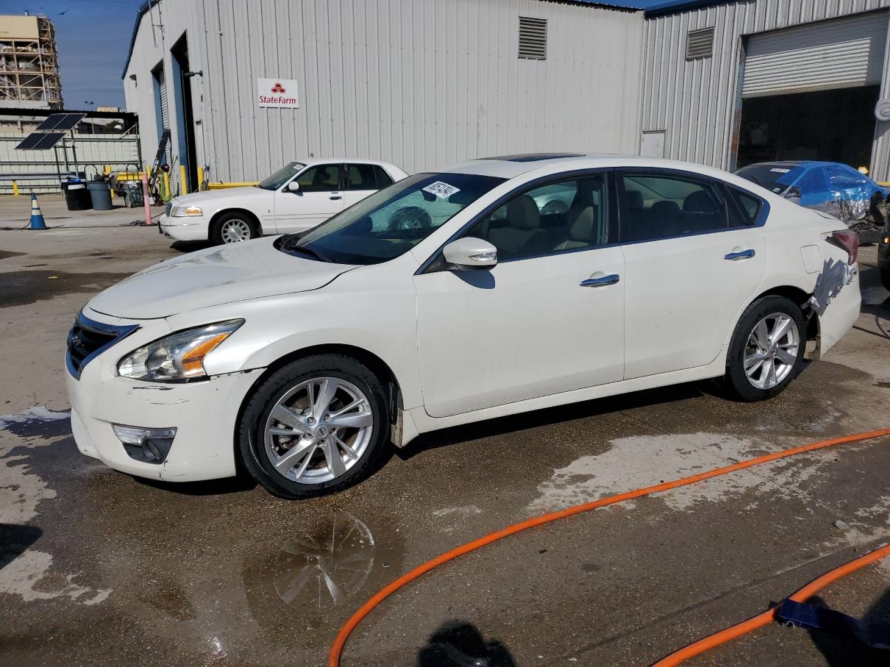 2015 Nissan Altima - Image 1