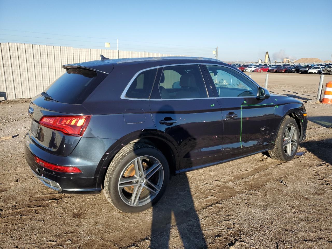 VIN WA1B4AFY5K2001775 2019 AUDI SQ5 no.3