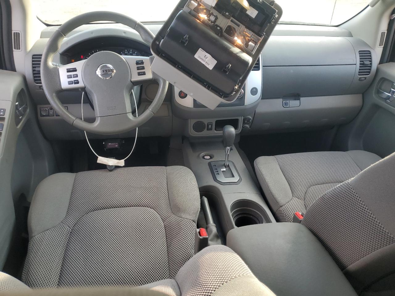 2021 Nissan Navara (Frontier) - Image 8