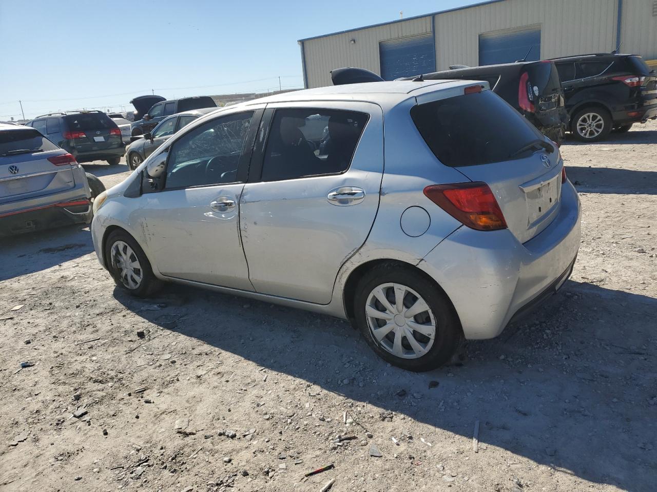 VIN VNKKTUD3XHA081422 2017 TOYOTA YARIS no.2