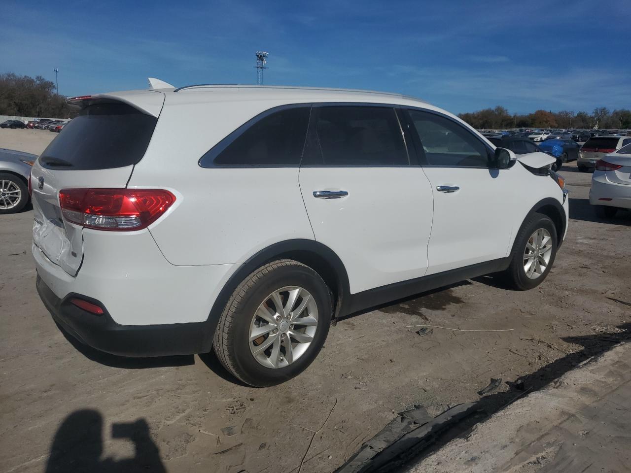 2018 Kia Sorento - Image 3
