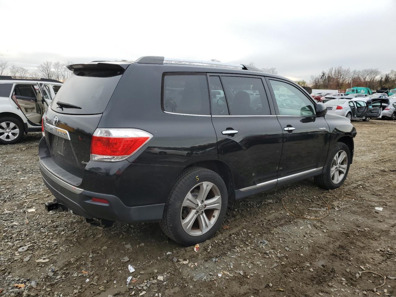 VIN 5TDDK3EH7DS262158 2013 TOYOTA HIGHLANDER no.3