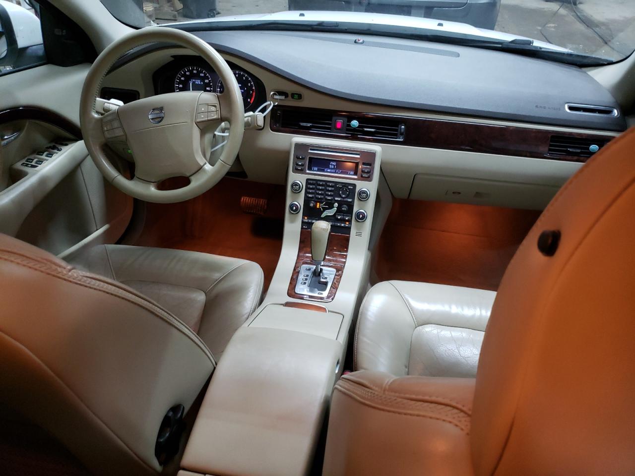 2008 Volvo XC70 - Image 8