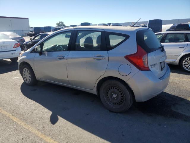 Hatchbacks NISSAN VERSA 2015 Srebrny