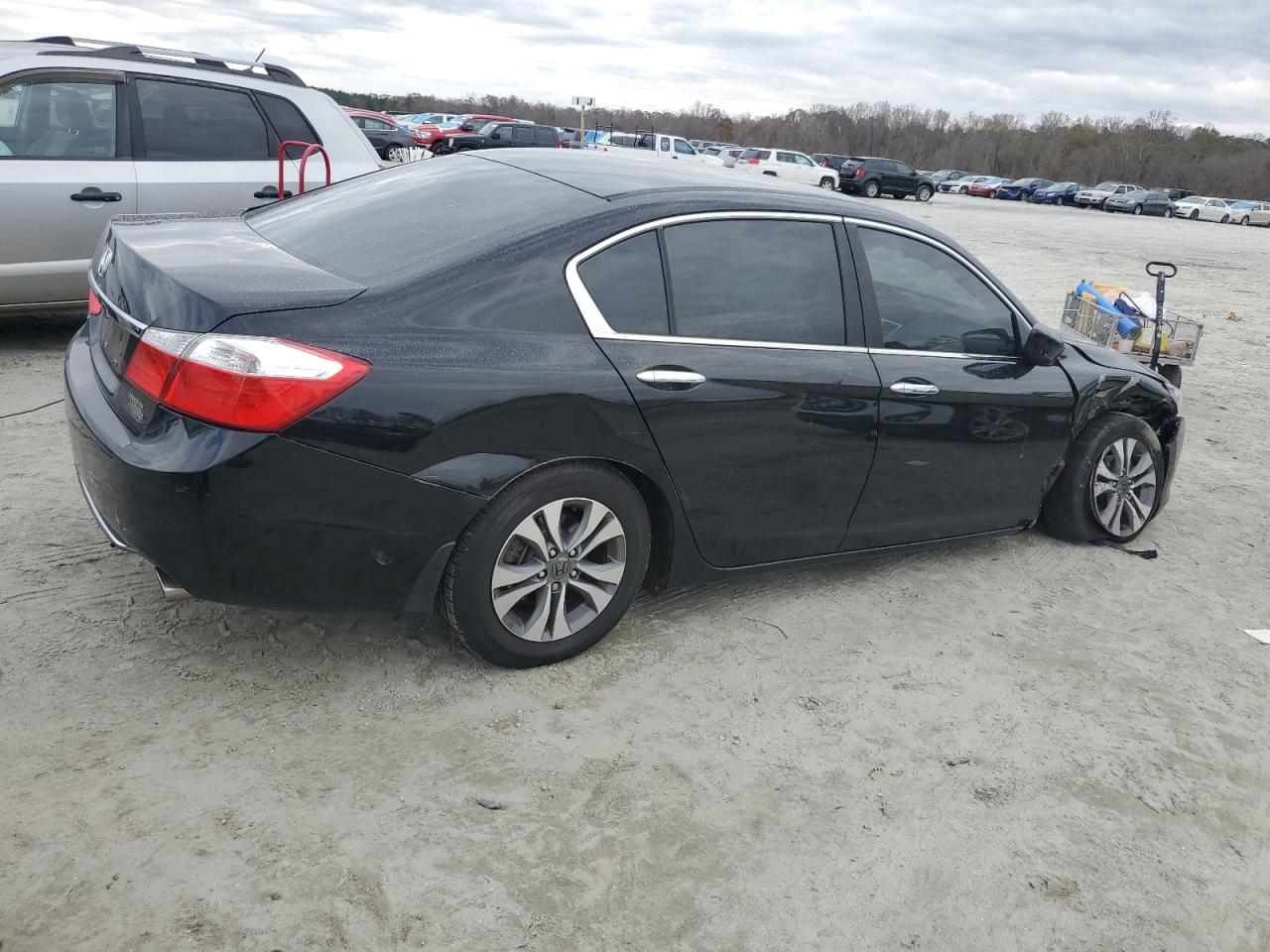 VIN 1HGCR2F31FA085175 2015 HONDA ACCORD no.3