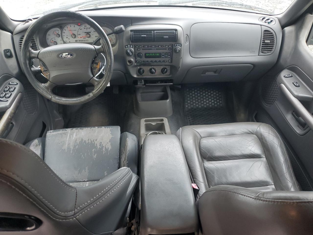 2001 Ford Explorer - Image 8
