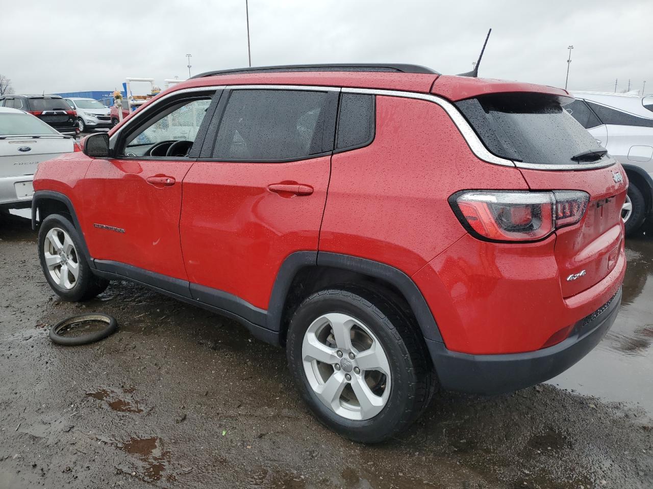 3C4NJDBB2JT455316 2018 JEEP COMPASS - Image 2