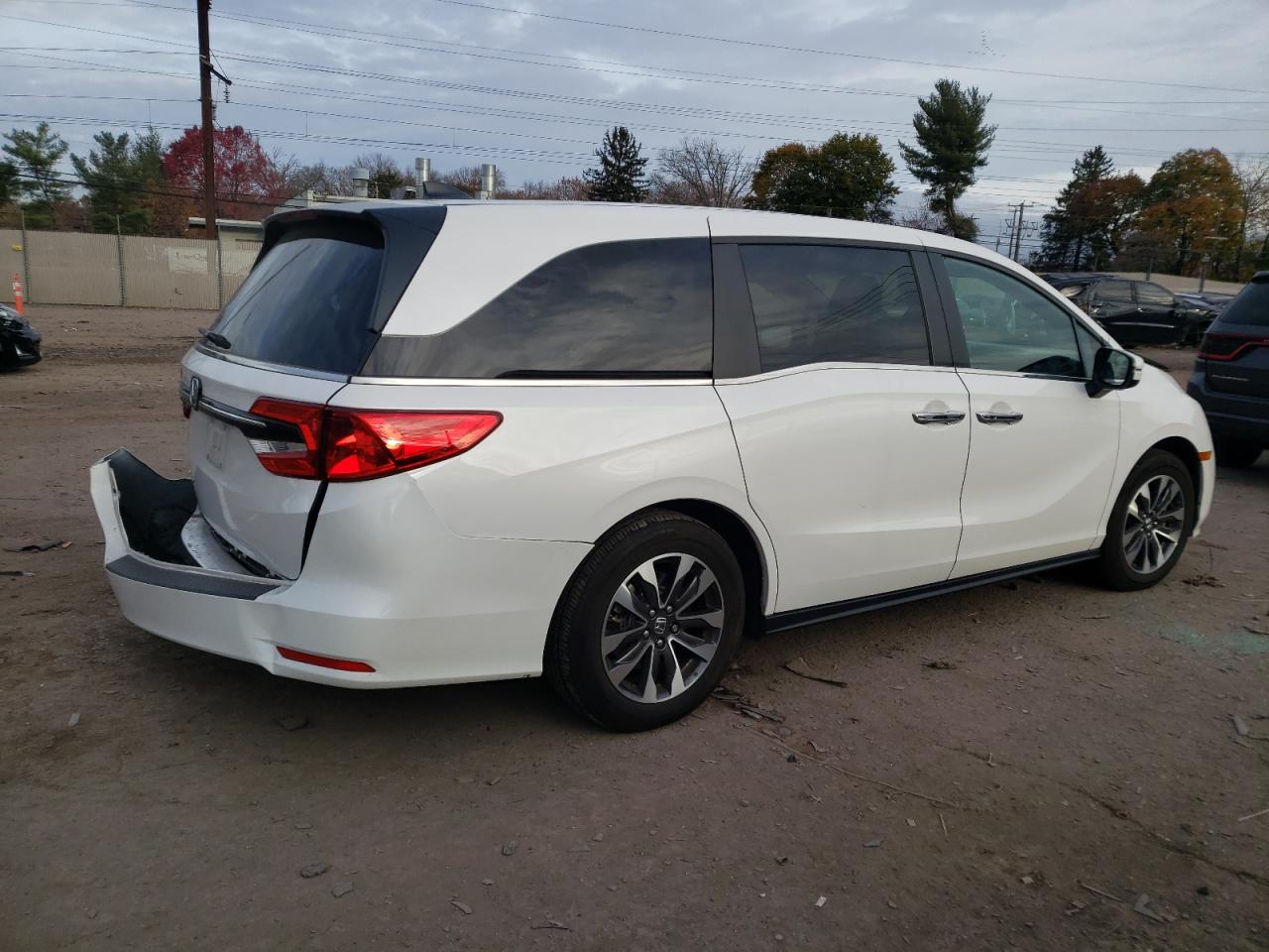 2024 Honda Odyssey - Image 3