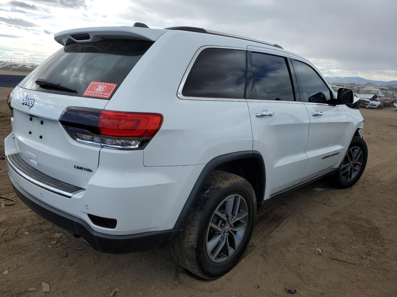 2017 Jeep Grand Cherokee - Image 3