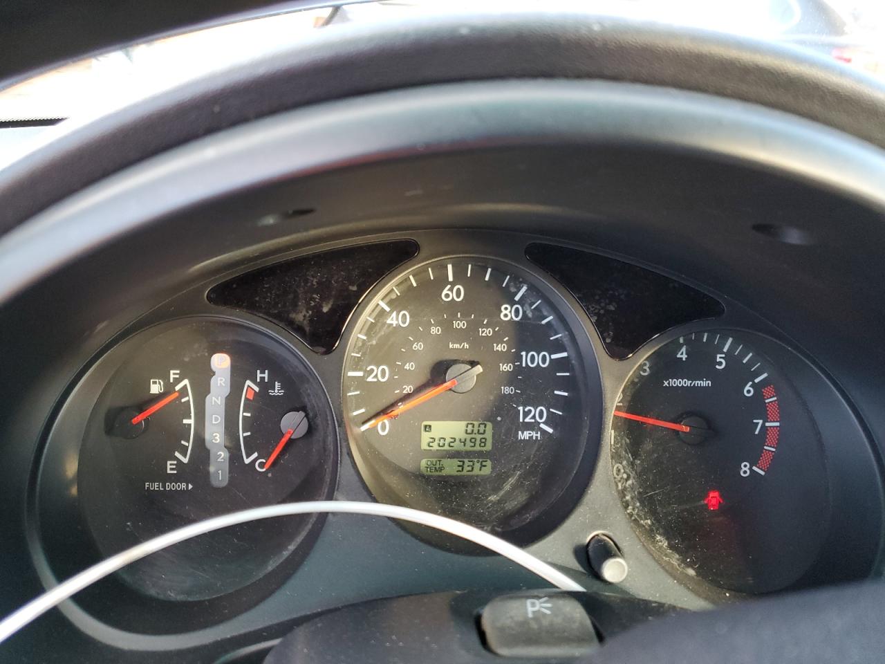 2004 Subaru Forester - Image 9