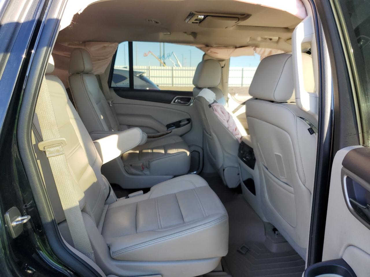 2015 GMC Yukon - Image 11