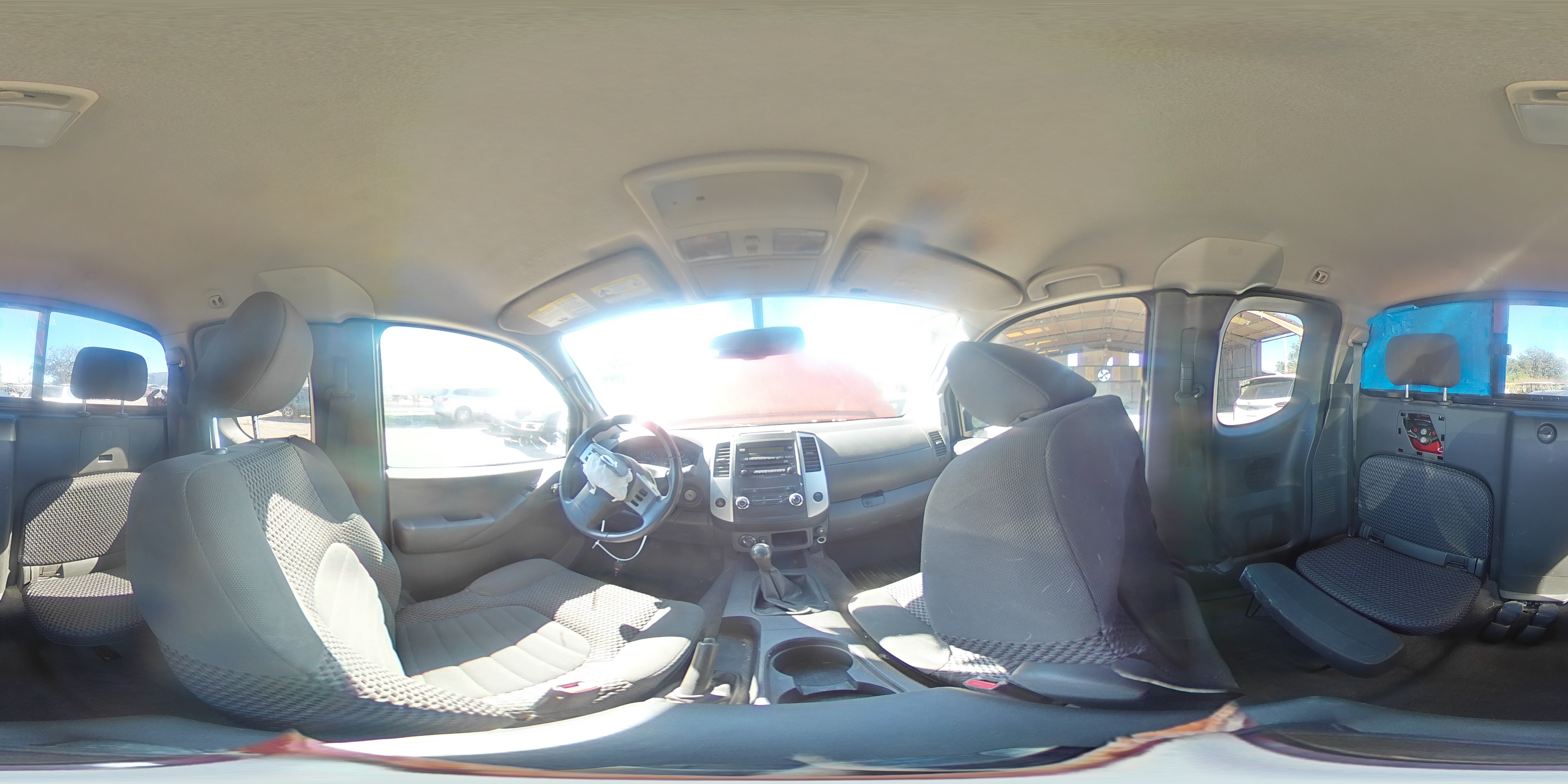 2012 Nissan Navara (Frontier) - Image 13