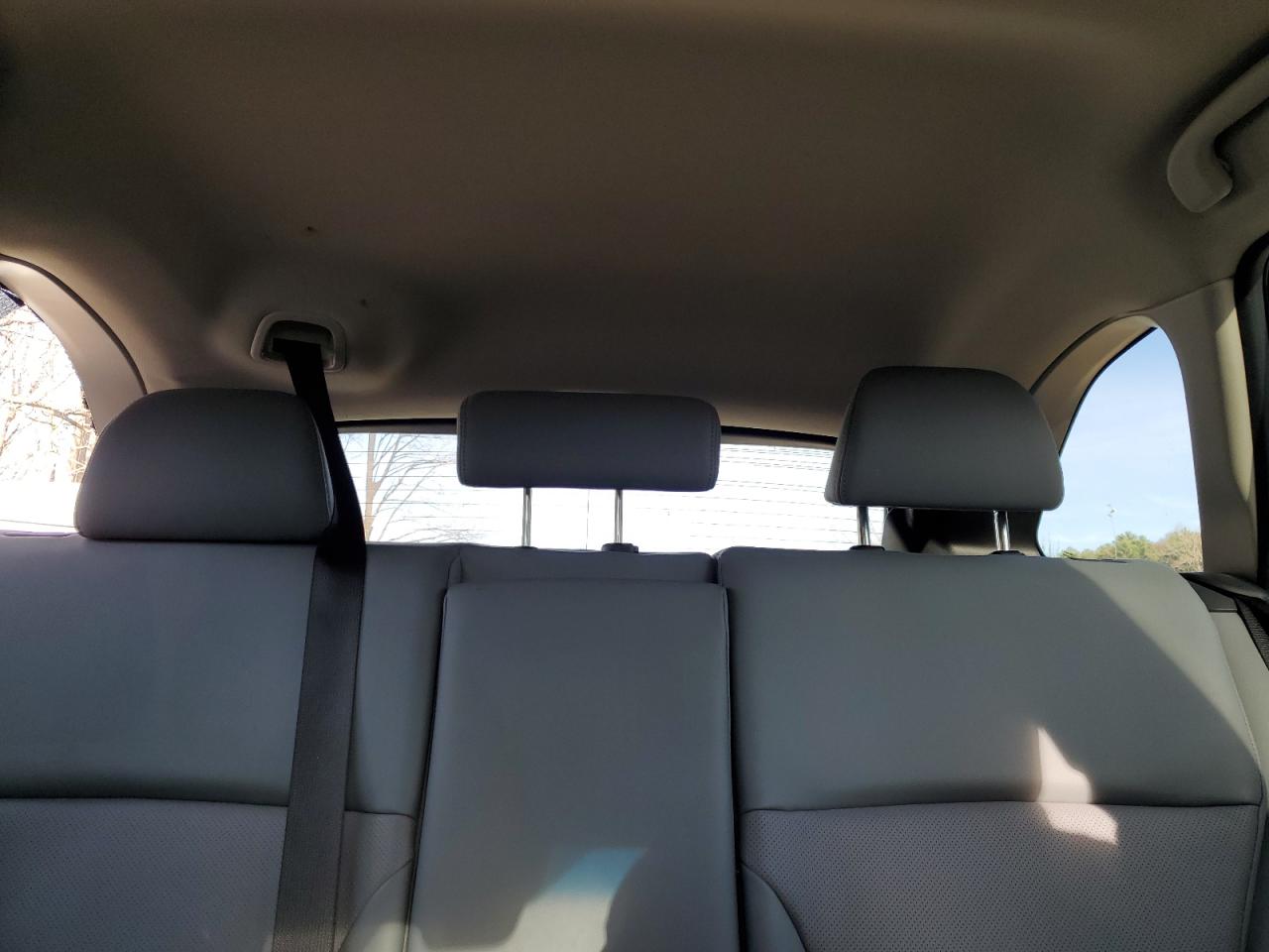2019 Subaru Outback - Image 10