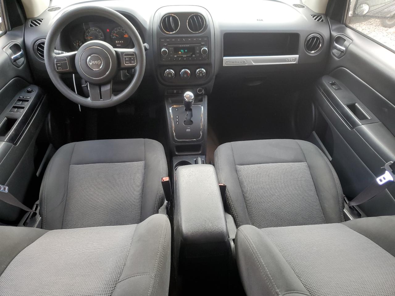 2016 Jeep Compass - Image 8