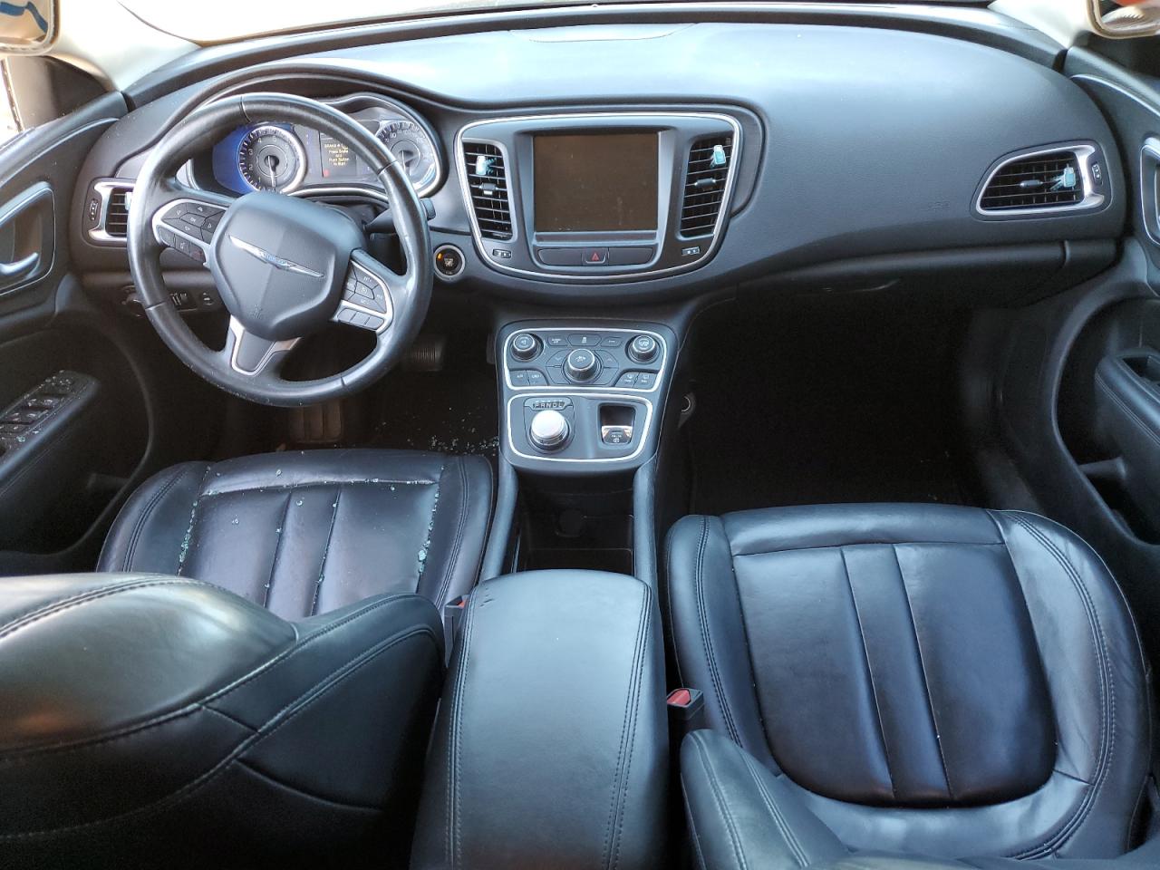 2017 Chrysler 200 - Image 8