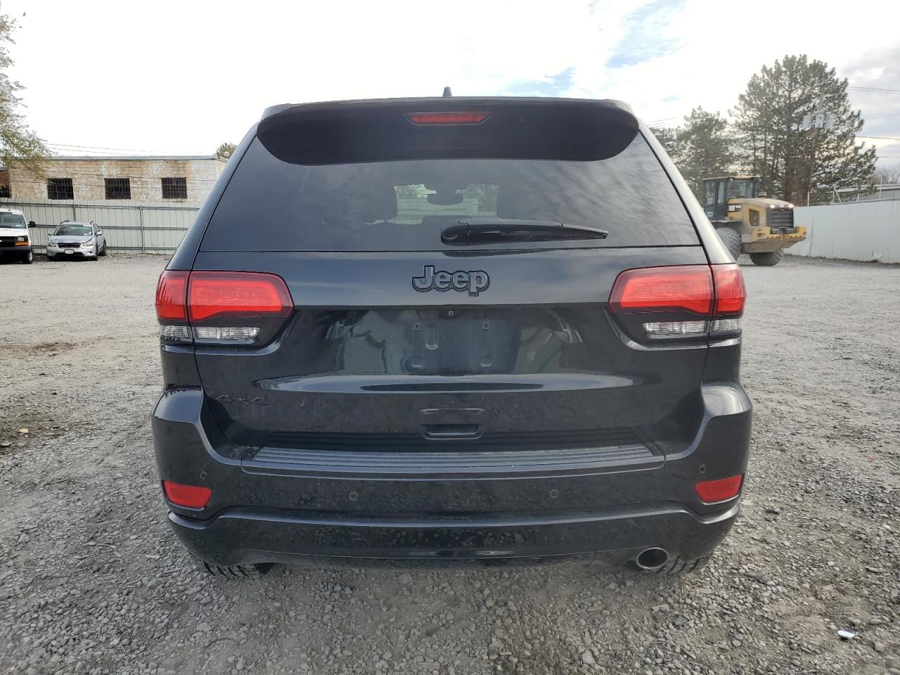 2018 Jeep Grand Cherokee Laredo VIN: 1C4RJFAG6JC335735 Lot: 80210924