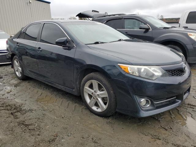  TOYOTA CAMRY 2014 Czarny