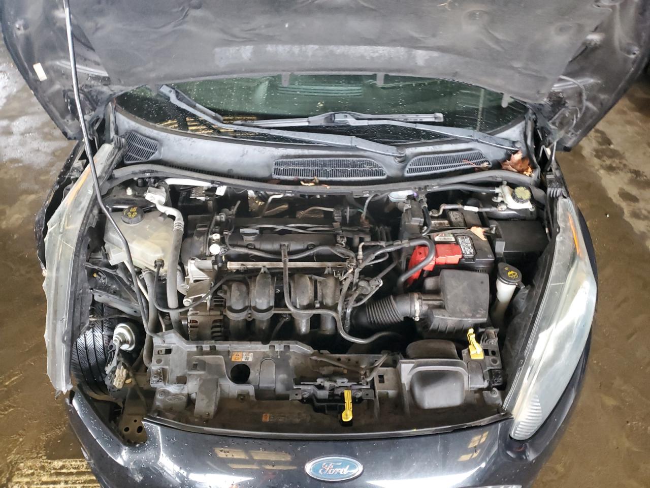 2014 Ford Fiesta - Image 11