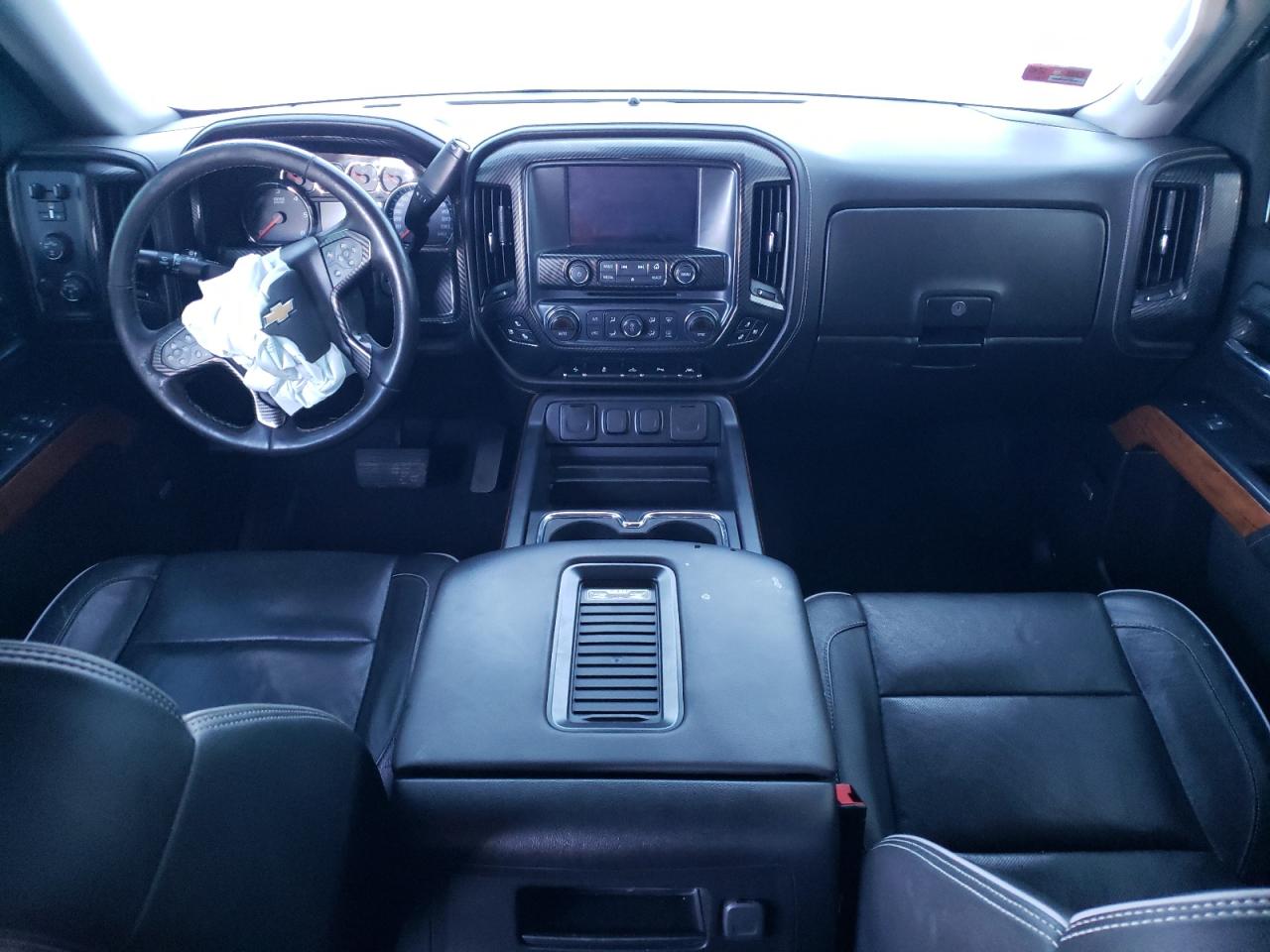 2018 Chevrolet Silverado - Image 8