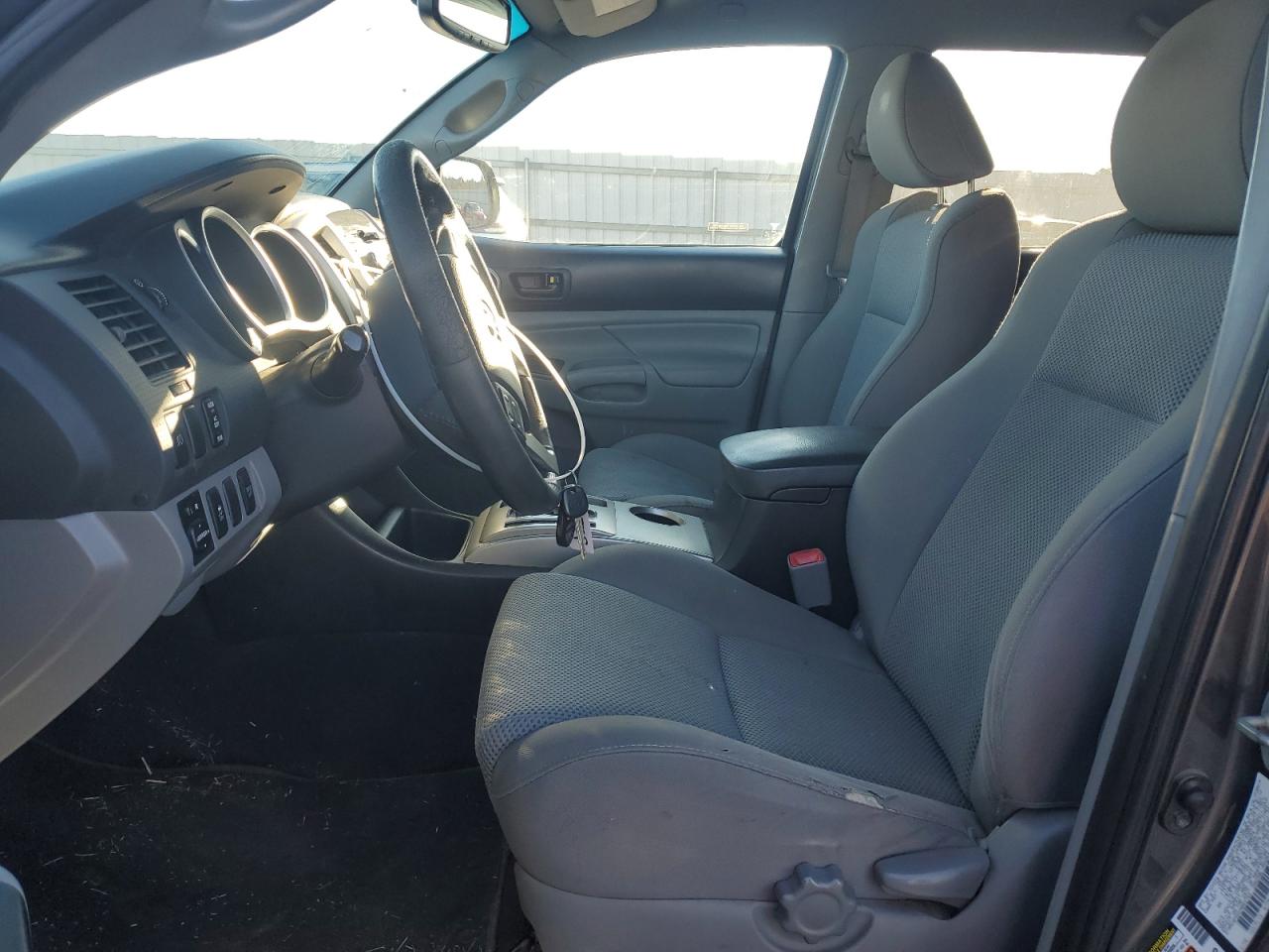 2012 Toyota Tacoma - Image 7